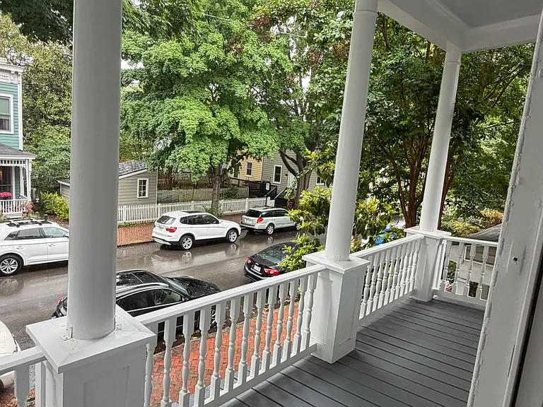 618 S Laurel St #B — Photo 8