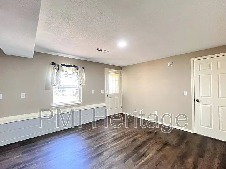 40 Portsmouth Dr — Photo 35