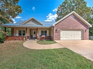 11078 Wildwood Way, Gravette, AR 72736