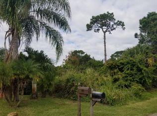 226 Cedar St, Sebastian, FL 32958