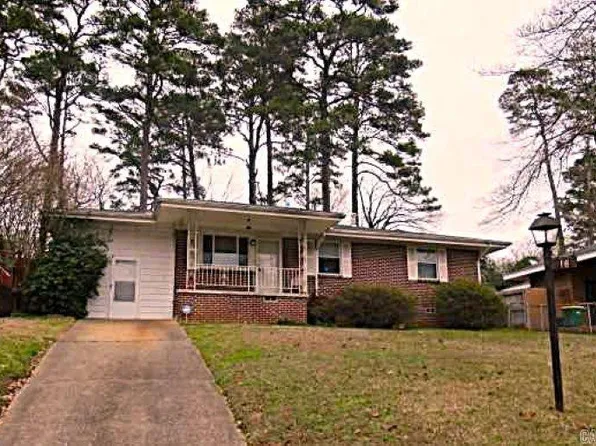 16 Belmont Dr, Little Rock, AR 72204