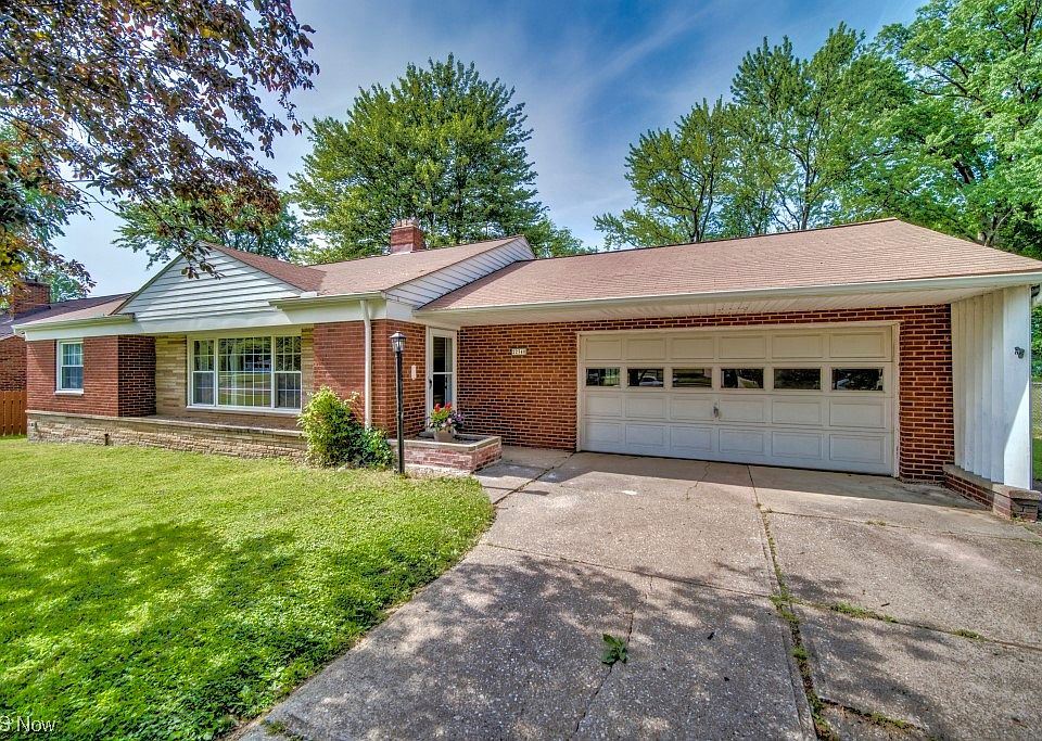 1st image of 22340 Hilliard Blvd
