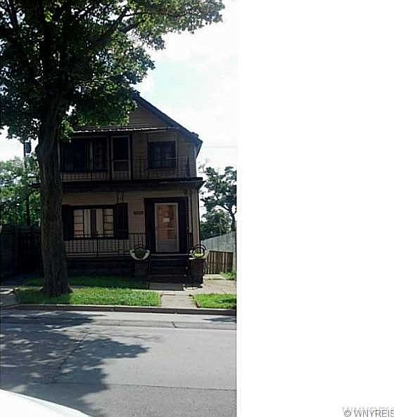 1st image of 995 Michigan Ave