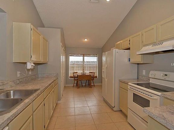 5th image of 8907 Sheldon Chase Dr