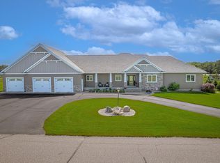 2142 Monarch Ct, Sartell, MN 56377