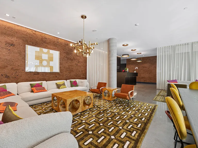 517 W 29th St #2C — Photo 16