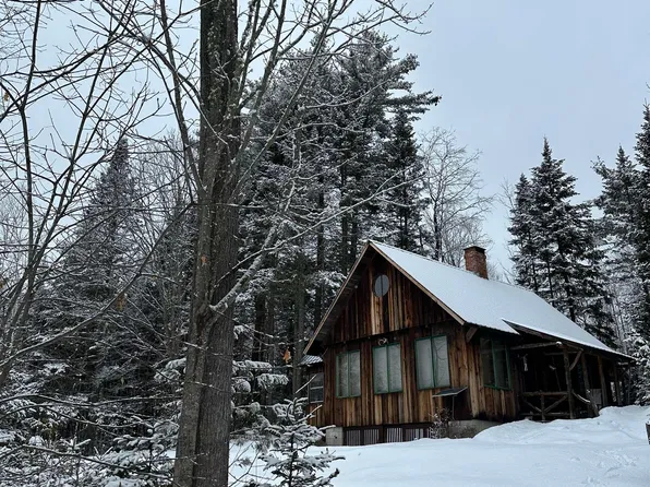 26 Railroad Street, Milan, NH 03588