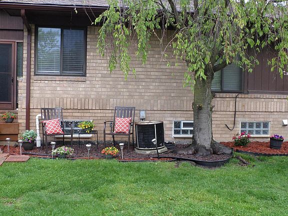 2nd image of 33831 Hooker Rd #6