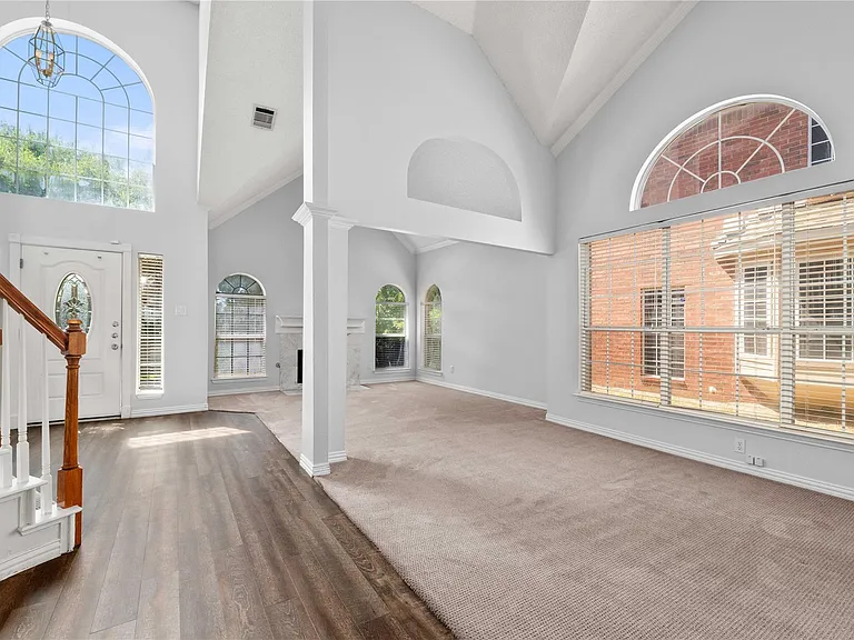 2324 Dyers Oak Dr — Photo 33