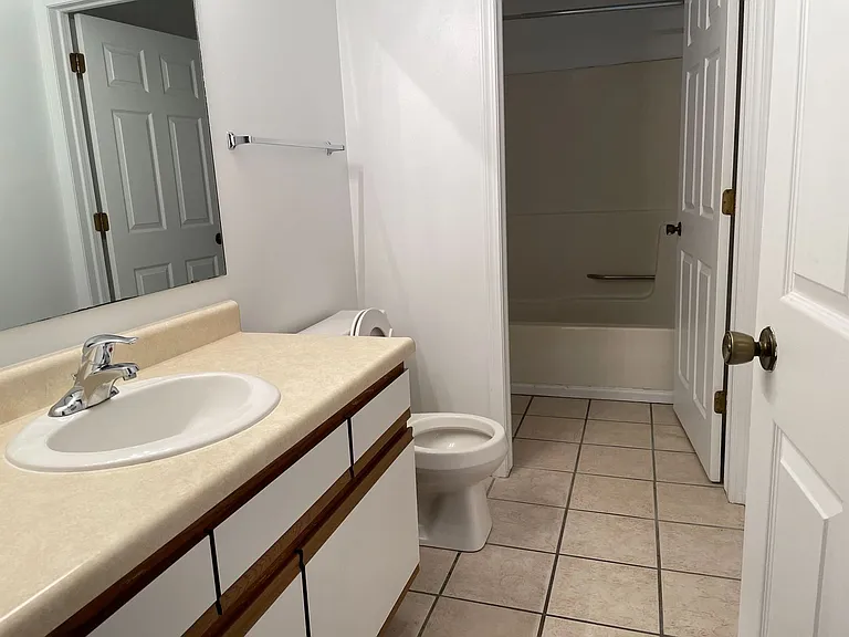 Muirfield Apartments — Photo 59