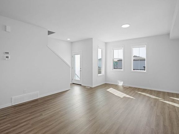 4th image of 147 Robinson Dr #147