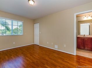 8973 Chambers St, Tamarac, FL 33321