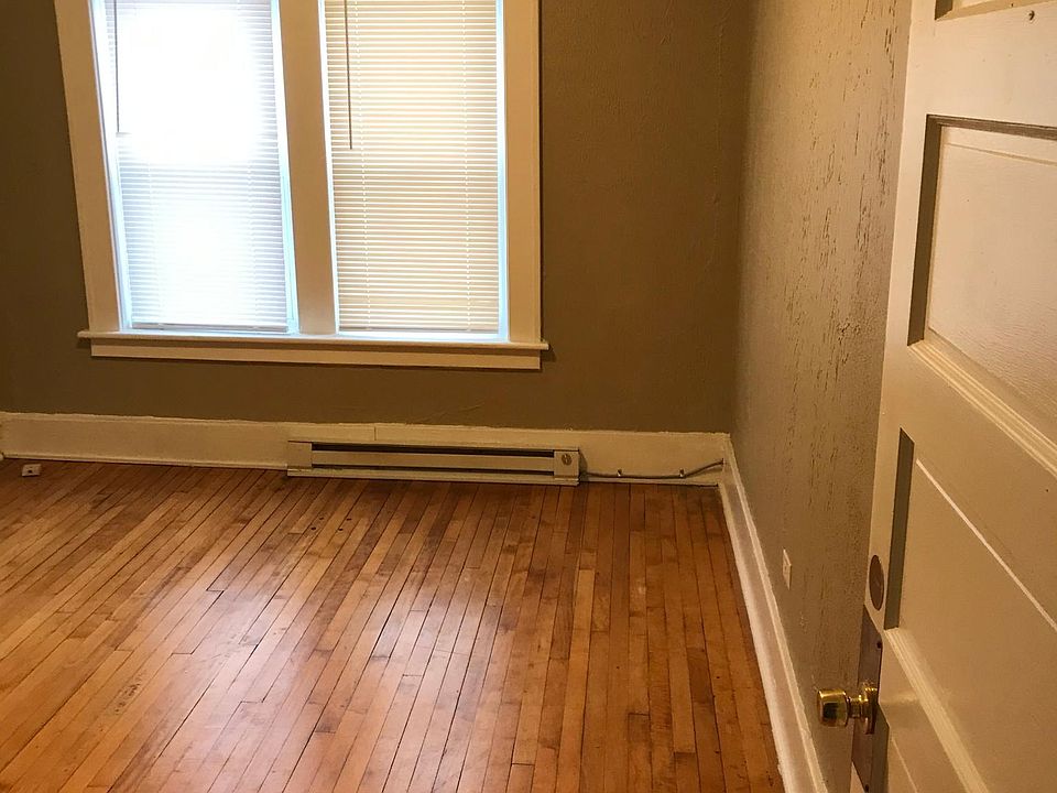 1st image of 535 Eagle St APT 2