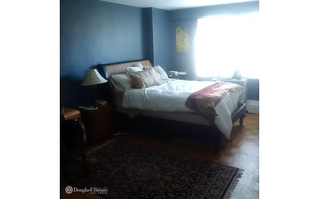 Rented by Douglas Elliman | media 6