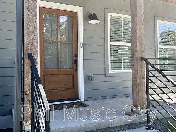 2nd image of 530 Meade Ave
