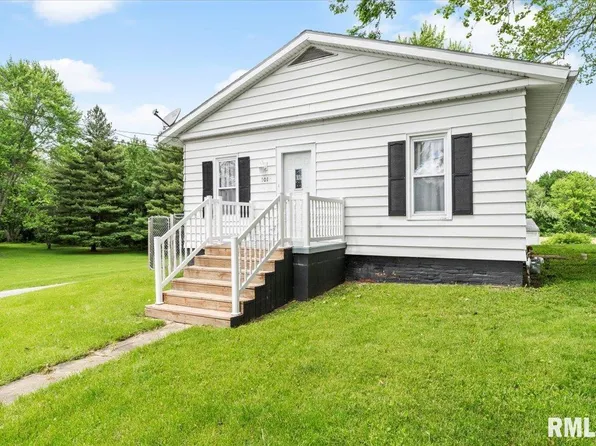 101 E Teak St, Thayer, IL 62689