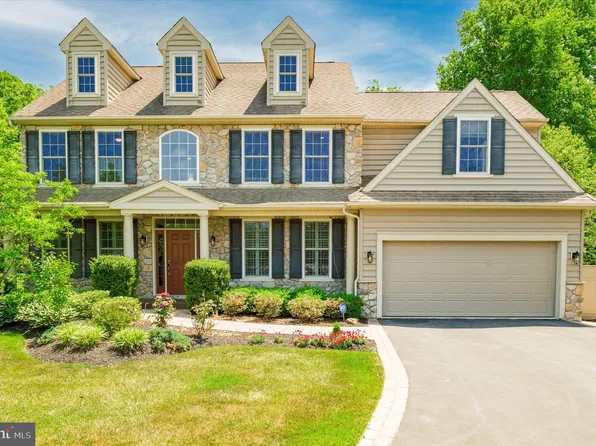 108 Kittanset Ct, Avondale, PA 19311