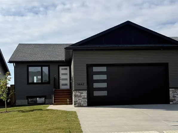 3442 E Victory Way, Olds, AB T4H 0E4