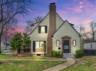 2822 SW Huntoon St, Topeka, KS 66604