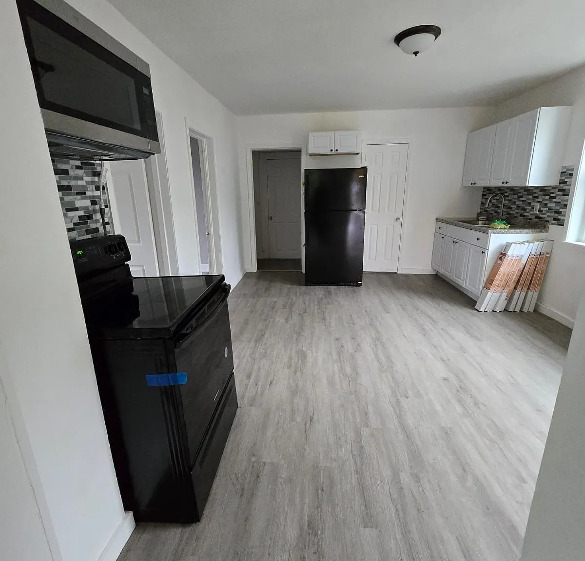 2 bed, 2344 sqft, $1,745 — Photo 2