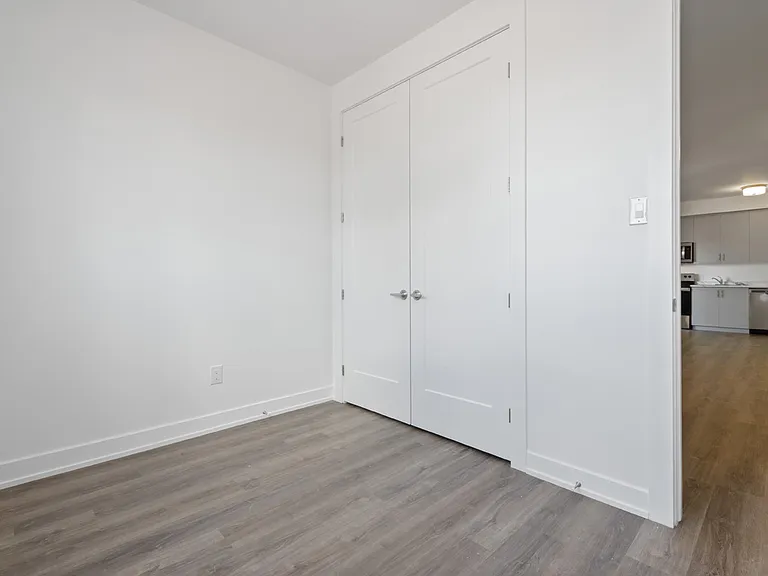 9 Spadina Ave #2 — Photo 9
