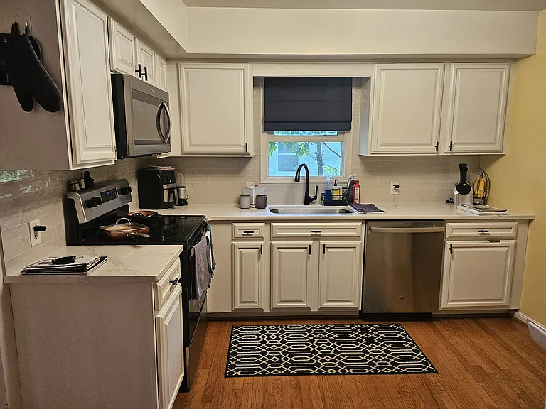 1236 N Quinn St — Photo 8