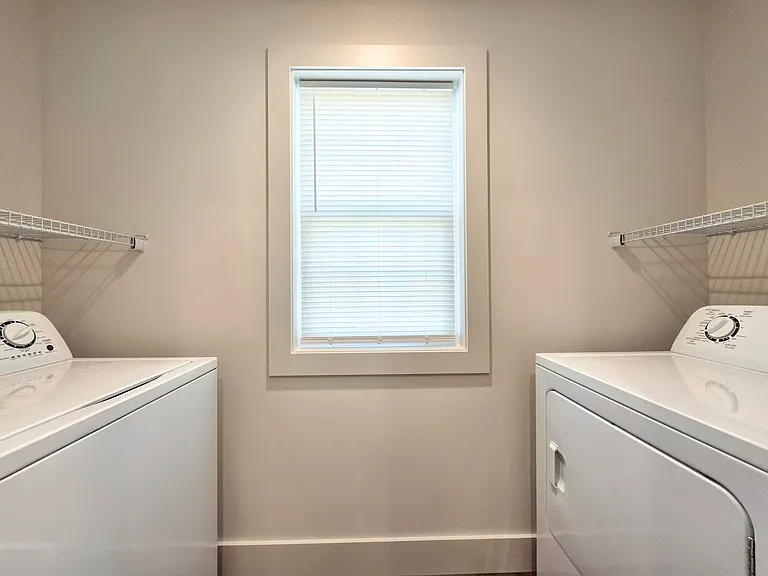 267 Locust St — Photo 12