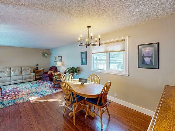 5th image of 4425 Acadia Dr
