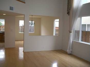 2nd image of 715 Bloom St
