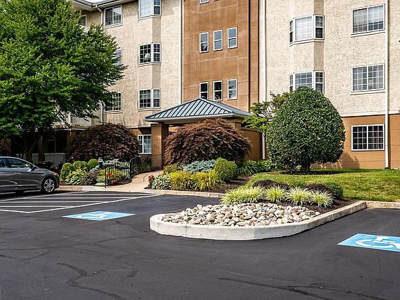 5th image of 321 Paoli Pointe Dr #321-M