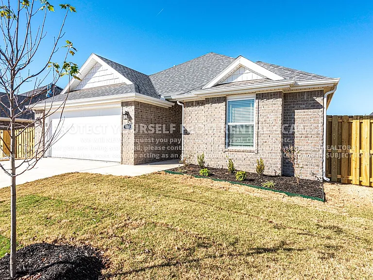 410 Coconut Ln — Photo 16