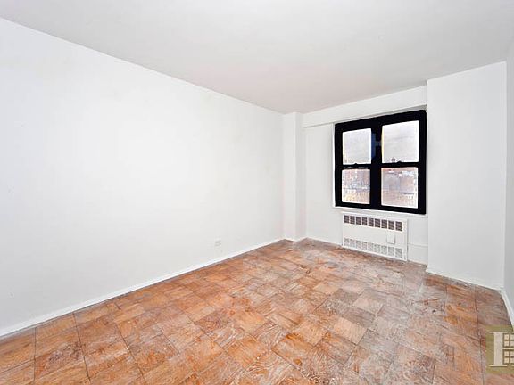 3rd image of 413 Grand St APT F807