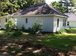 124 W Forest St, Edmore, MI 48829