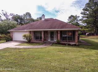 249 N Ridge Dr, Madison, MS 39110