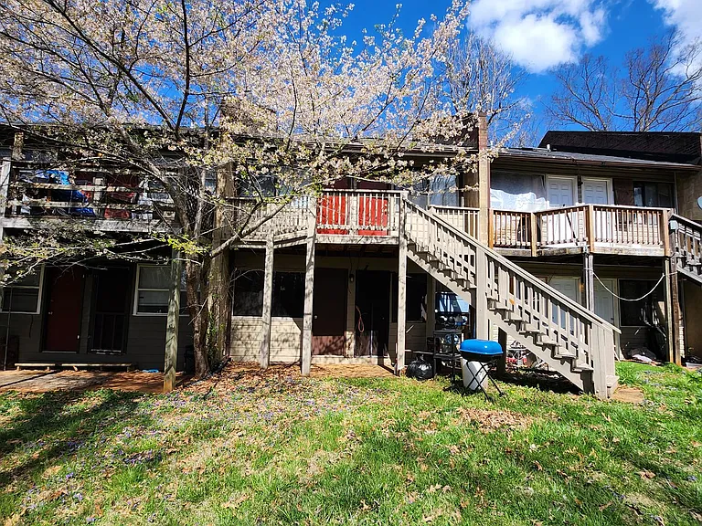 222 Stribling Ave #A — Photo 8