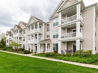 400 Saratoga Ln, Fishkill, NY 12524