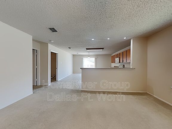 2nd image of 1440 Knottingham Dr