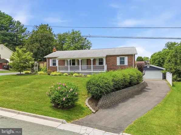 11 Ashlawn Ct, Front Royal, VA 22630