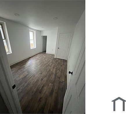 4th image of 3029 W Susquehanna Ave #1