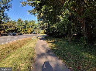 8708 Silverbrook Rd, Lorton, VA 22079