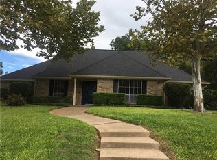 210 Rockbrook Dr, Rockwall, TX 75087