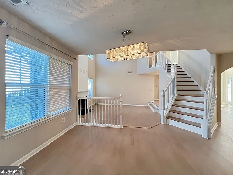 2751 Spence Ct — Photo 13
