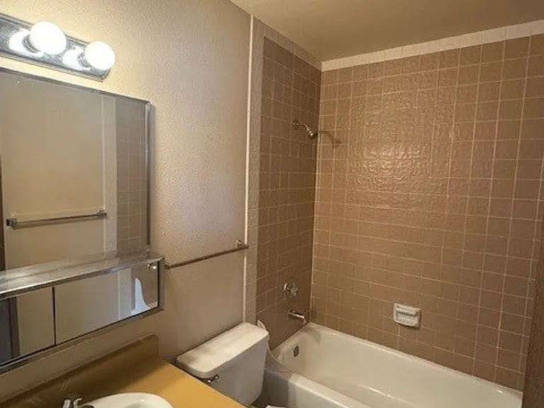 2227 Arapahoe Ave — Photo 6