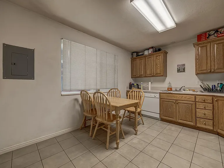 432 N 500 E #1 — Photo 2