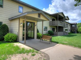 1806 Pioneer Rd APT 214, Red Wing, MN 55066