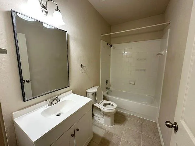 11423 Fountainbridge Dr — Photo 12
