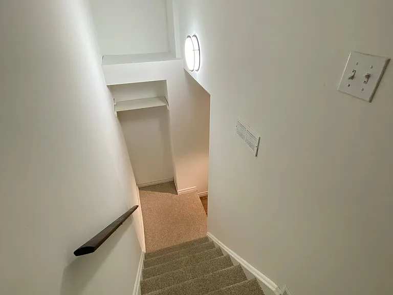 14 McGibbon Blvd #BASEMENT — Photo 8