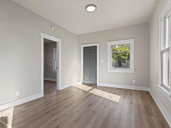 4th image of 1111 W Dalton Ave