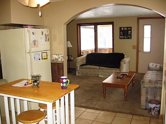 4th image of 1105 W Brown St