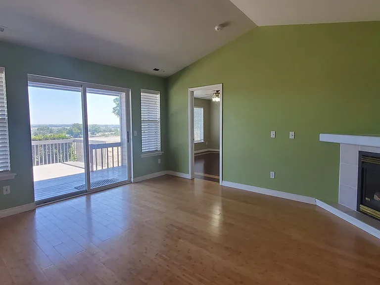 2452 N Rhode Island Ct — Photo 4